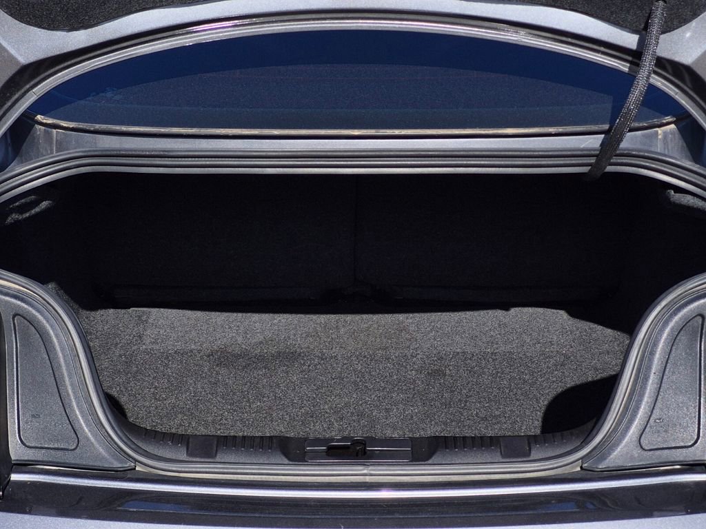 Used 2023 Ford Mustang Coupe RWD image 9