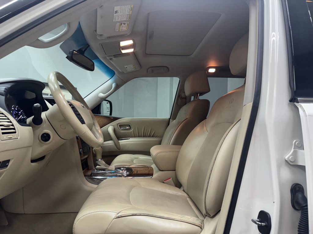 Used 2011 INFINITI QX56 2WD w/ Theater Pkg image 18