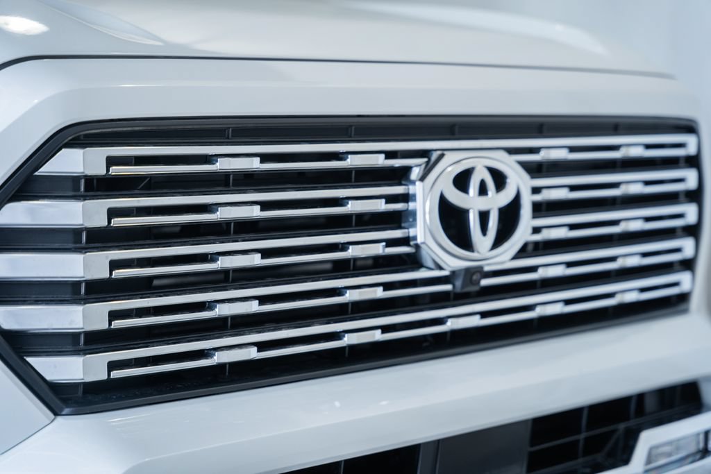 New 2026 Toyota Tacoma Limited AWD/4WD image 9