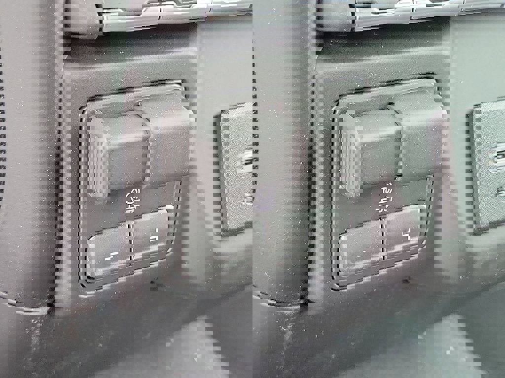 New 2026 Chevrolet Silverado 2500 Custom w/ Custom Value Package image 10