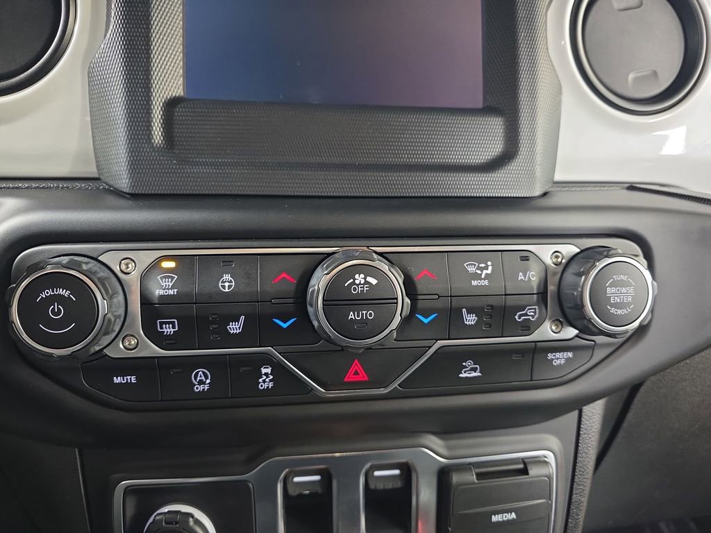 Used 2021 Jeep Wrangler Sport image 19