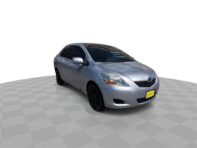 Used 2012 Toyota Yaris Sedan image 2