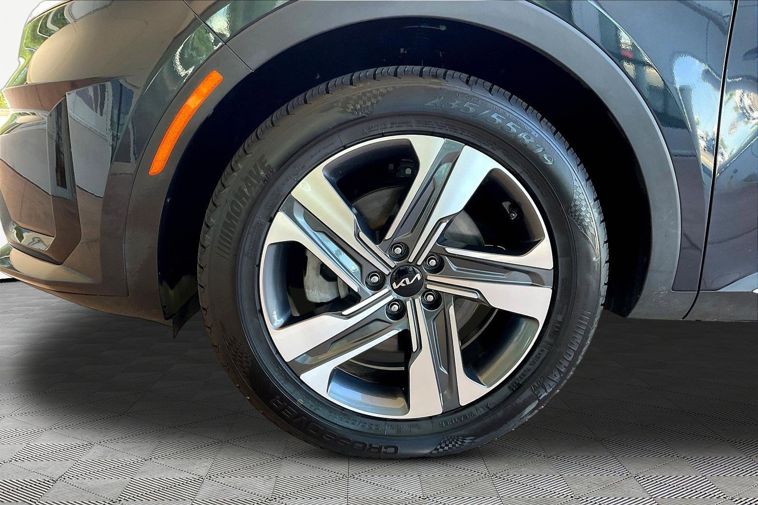 Used 2024 Kia Sorento SX Prestige AWD/4WD image 32
