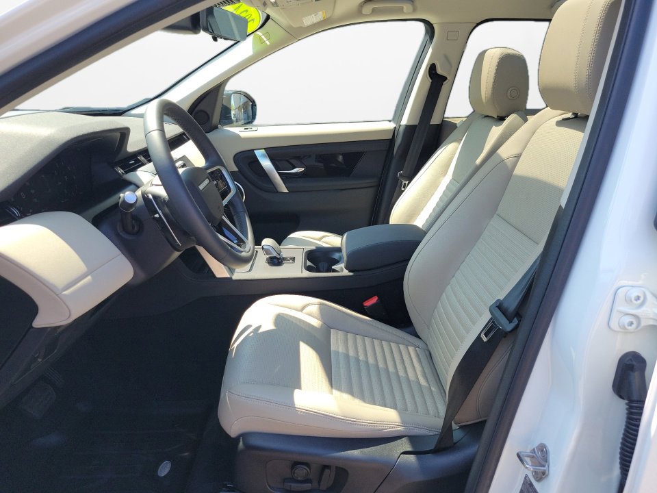 Used 2024 Land Rover Discovery Sport S image 11