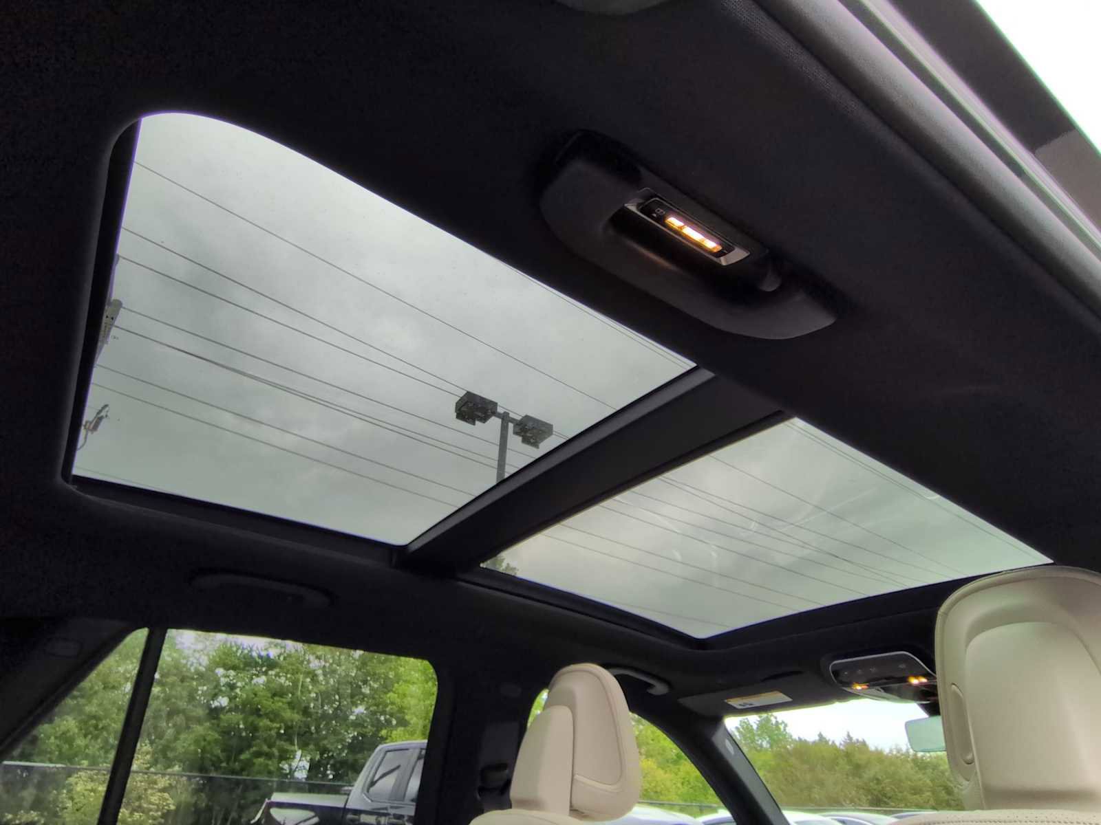 Used 2023 Mercedes-Benz GLC 300 4MATIC image 22