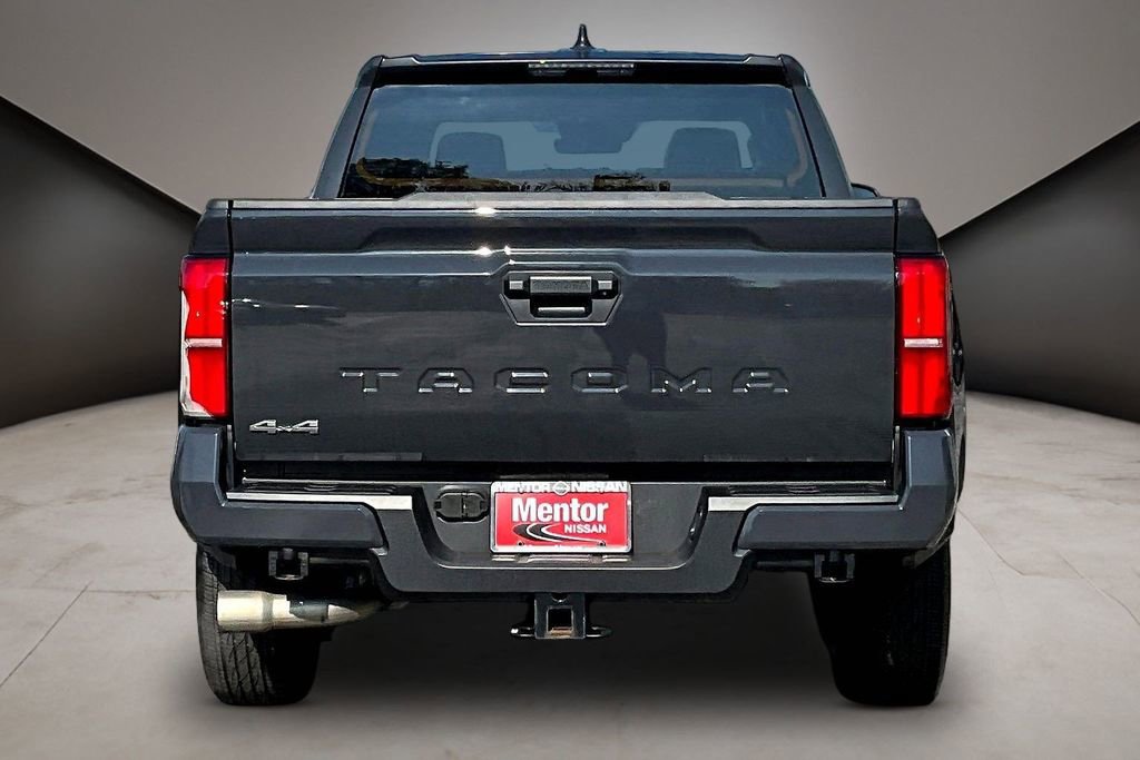 Used 2024 Toyota Tacoma SR5 AWD/4WD image 5