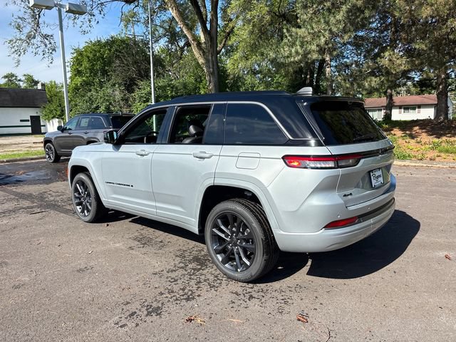 New 2026 Jeep Grand Cherokee Limited AWD/4WD image 4
