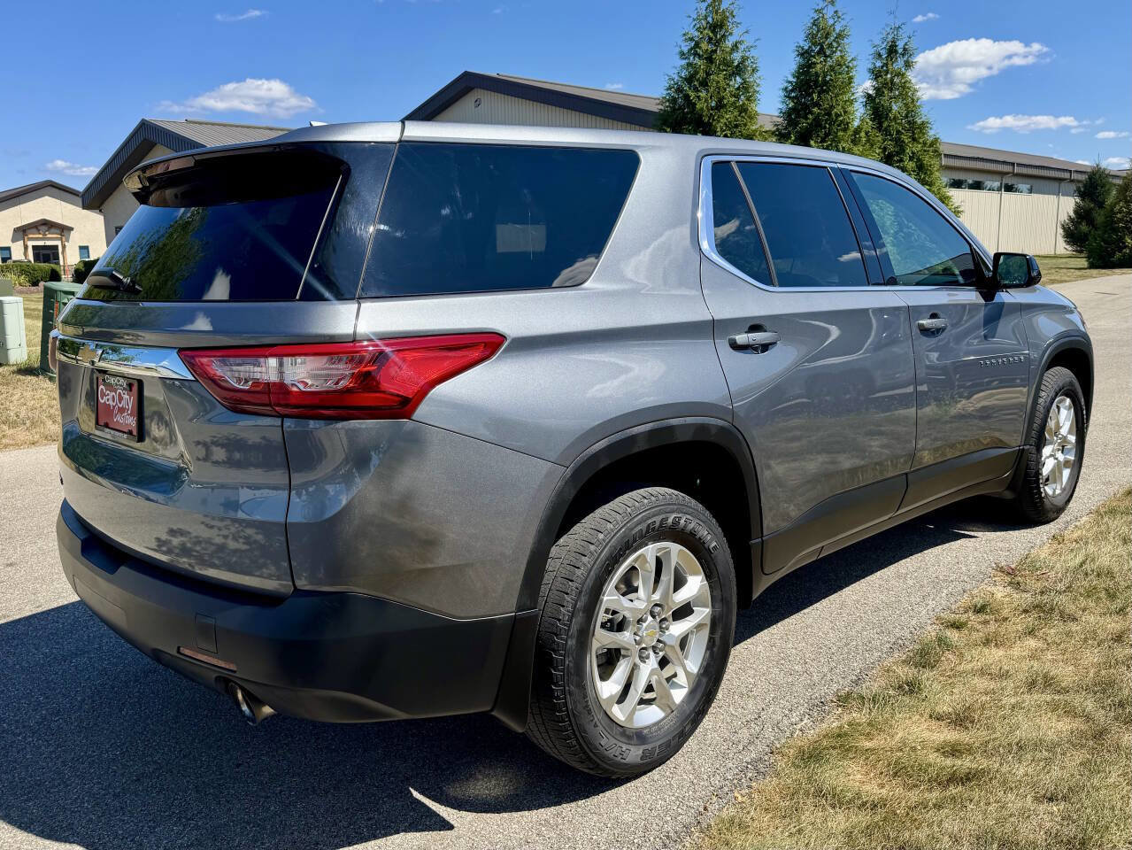 Used 2020 Chevrolet Traverse LS image 6