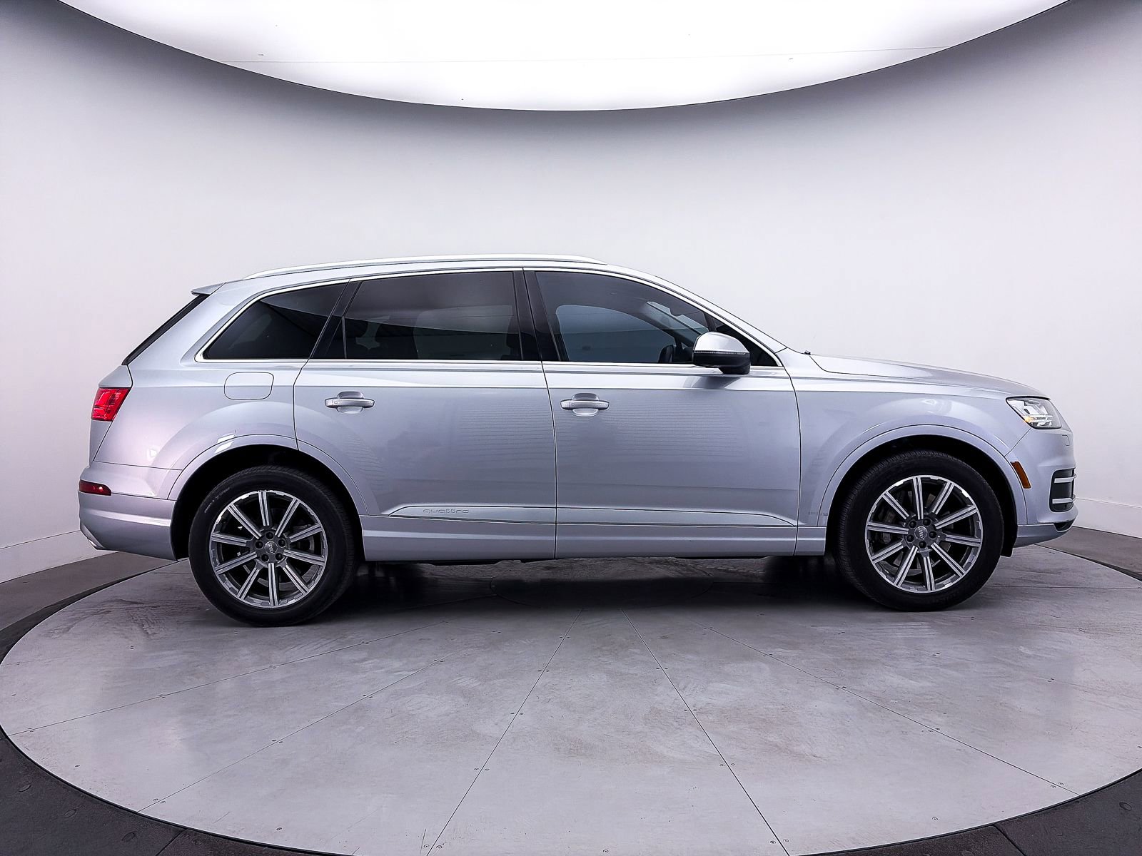 Used 2019 Audi Q7 3.0T Premium Plus AWD/4WD image 34