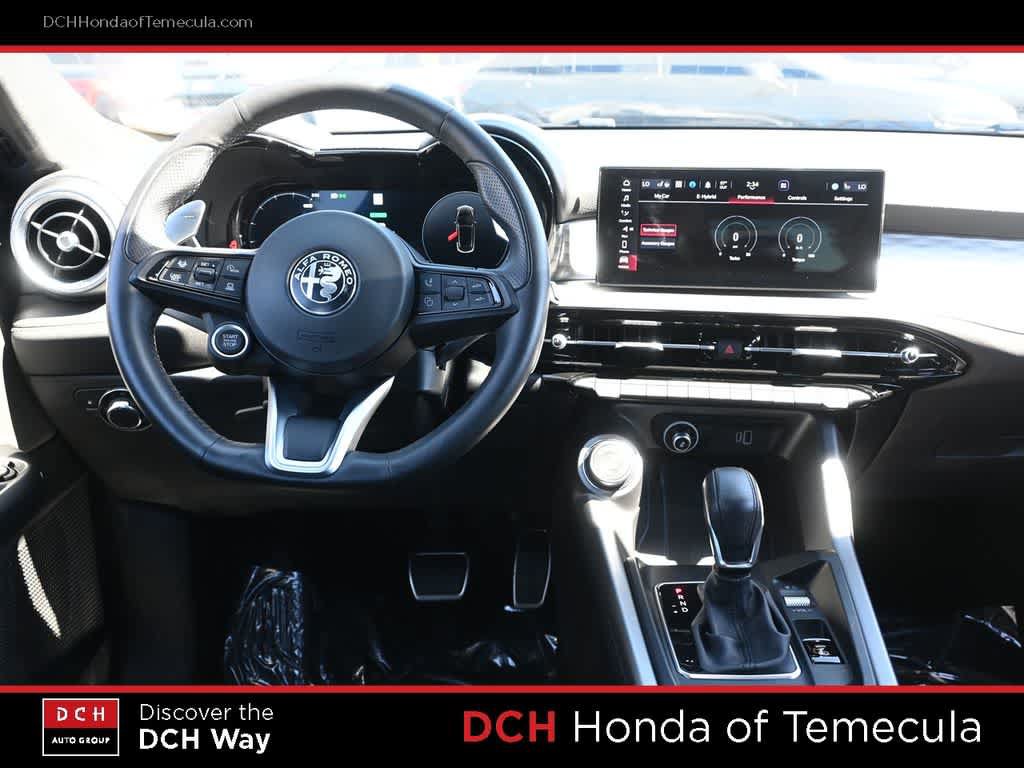 Used 2024 Alfa Romeo Tonale Veloce AWD/4WD image 8