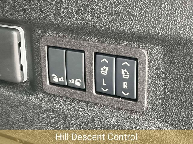 Certified 2024 Chevrolet Tahoe High Country w/ Advanced Technology Package image 23