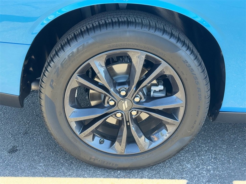 Used 2023 Dodge Challenger SXT w/ Blacktop Package image 8