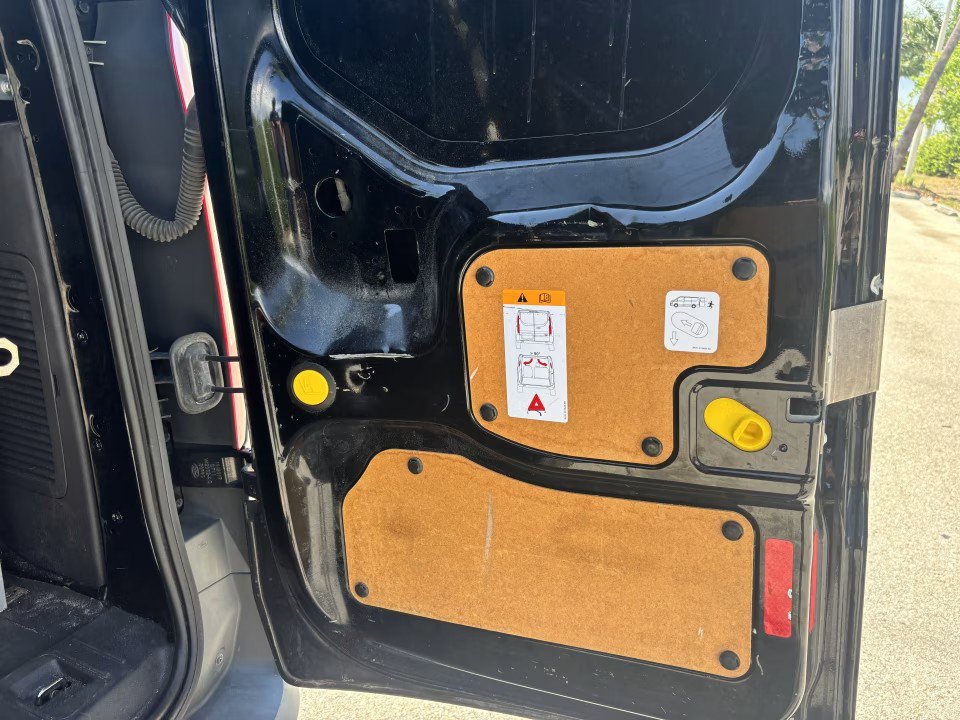 Used 2018 Ford Transit Connect XL FWD image 31
