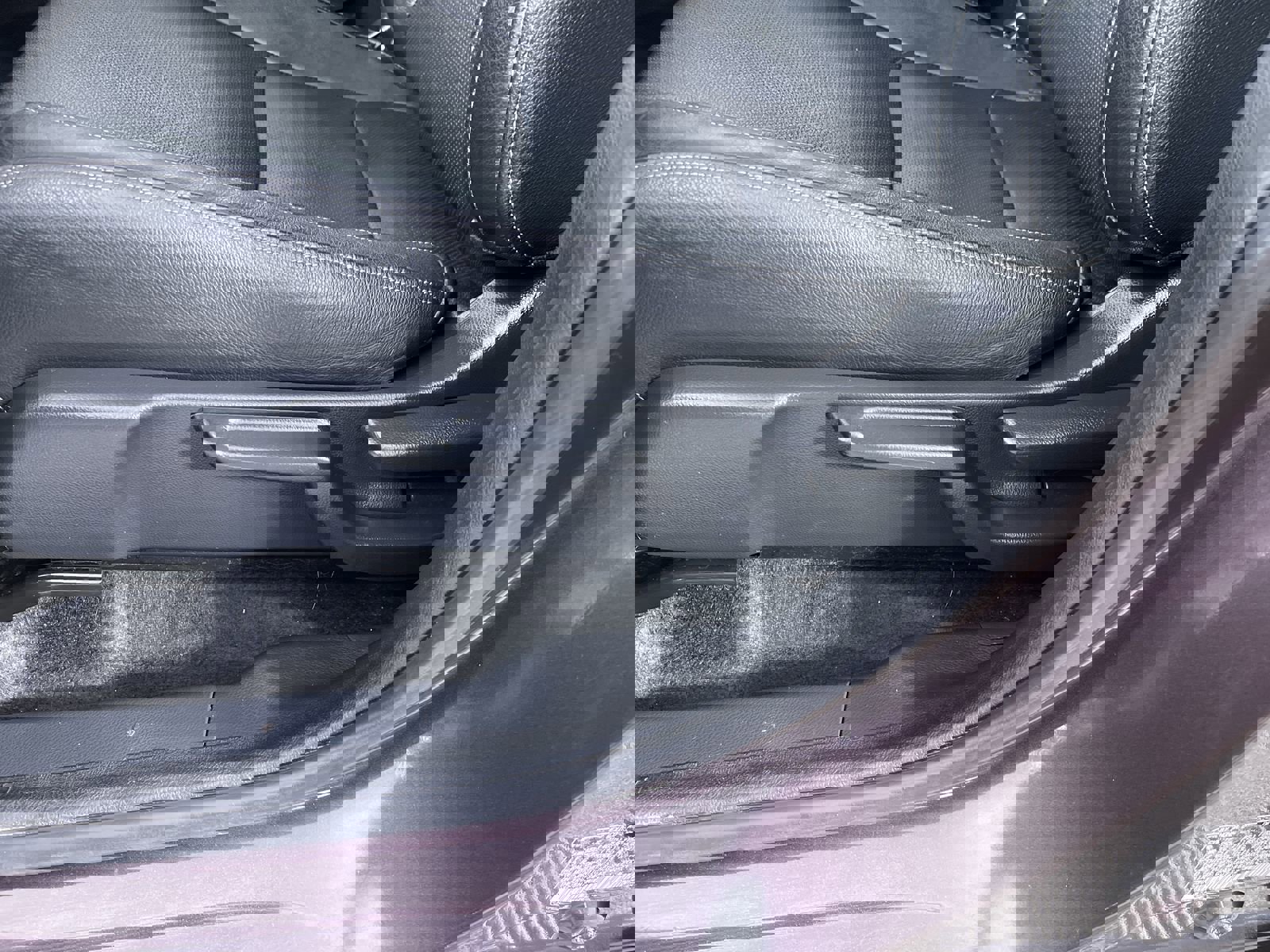 Used 2021 Honda HR-V EX-L image 13