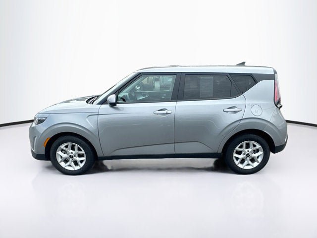 Certified 2024 Kia Soul S FWD image 8