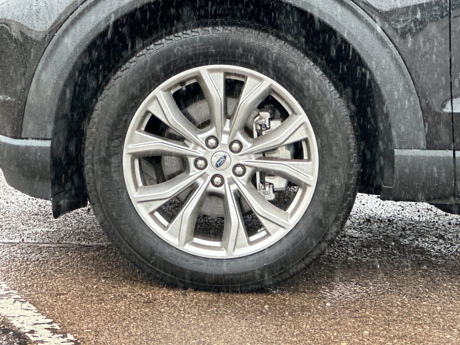 Used 2024 Ford Explorer XLT w/ Equipment Group 202A image 33