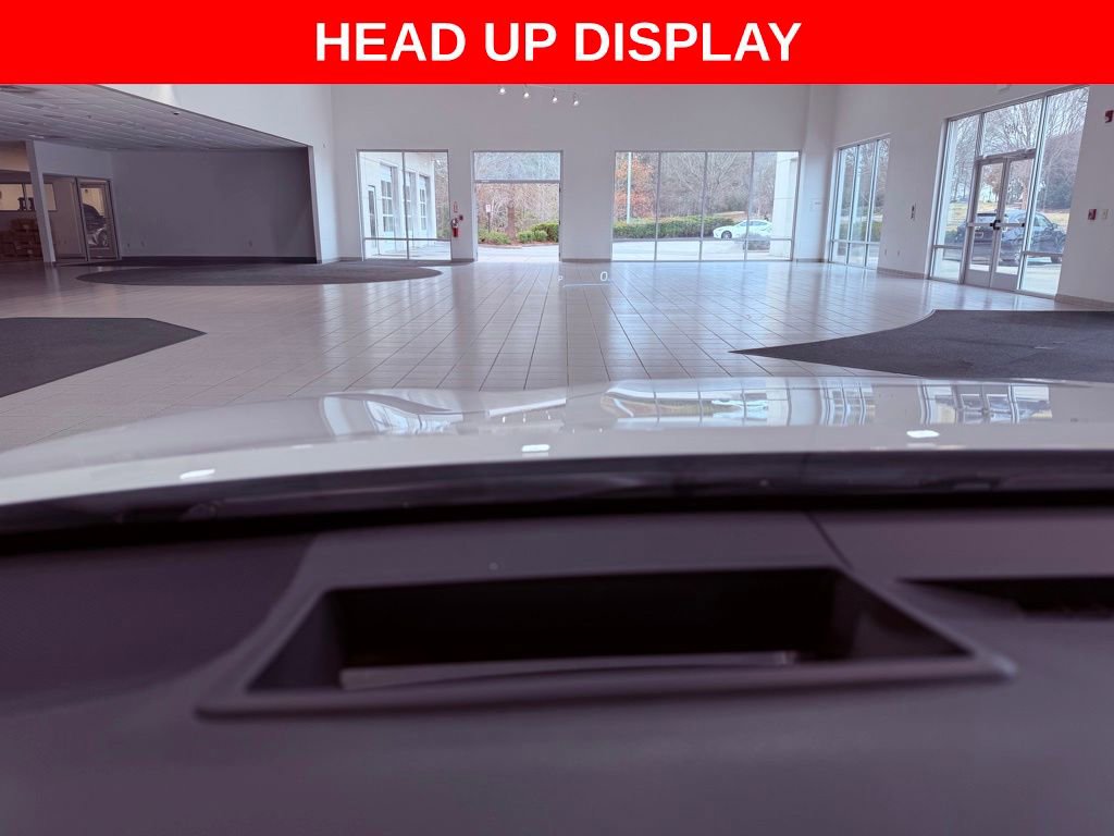 Used 2018 Toyota Camry XLE image 13