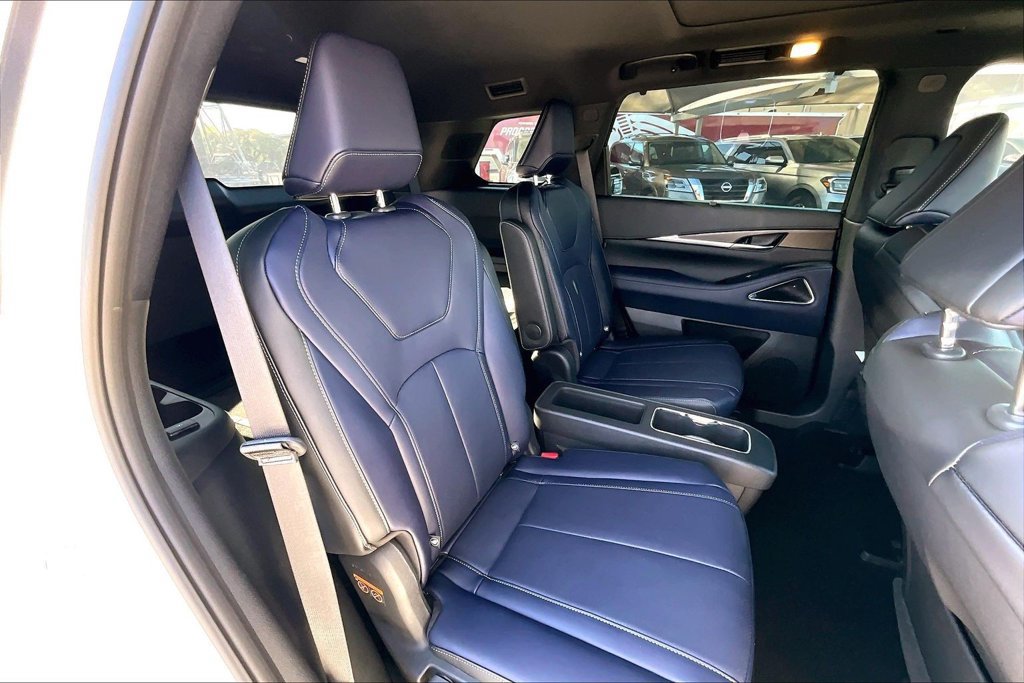 Used 2026 INFINITI QX60 Luxe AWD/4WD image 13