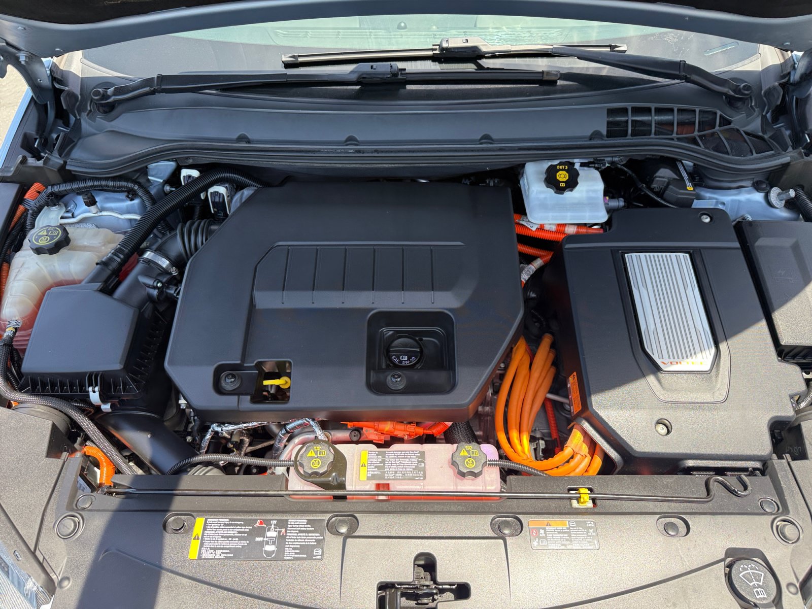 Used 2013 Chevrolet Volt Premium w/ Premium Trim Package FWD image 20