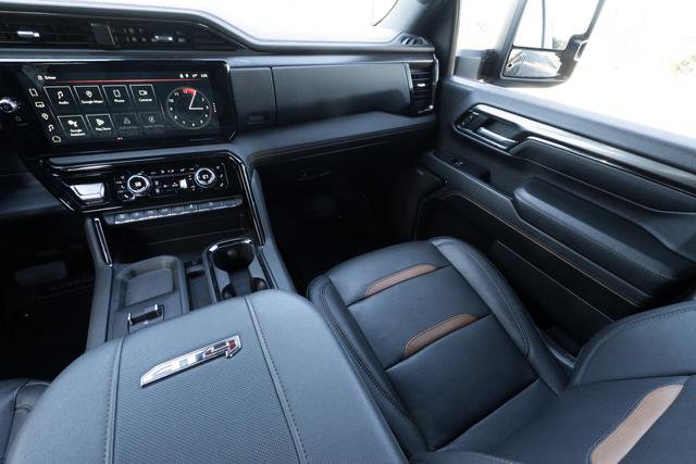 Used 2024 GMC Sierra 2500 AT4 w/ AT4 Premium Plus Package image 19