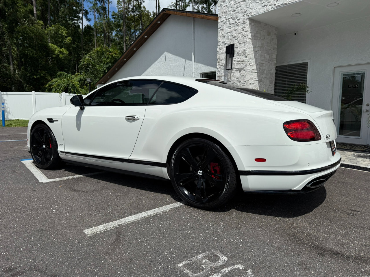 Used 2017 Bentley Continental GT Speed image 3