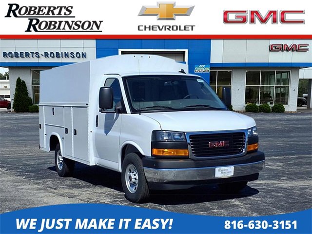 New 2025 GMC Savana 3500 w/ Power Convenience Package