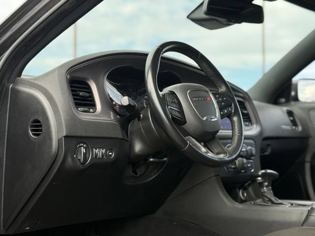 Used 2023 Dodge Charger GT w/ Technology Group RWD image 8