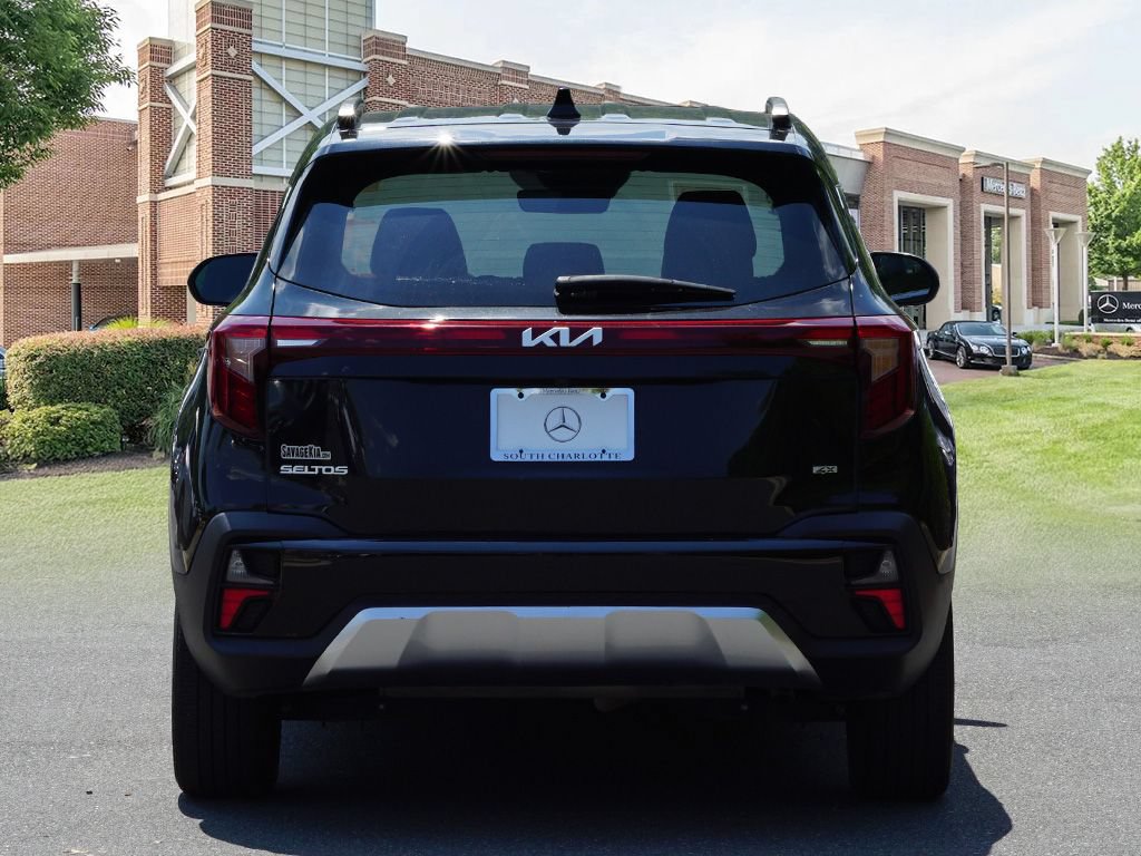 Used 2024 Kia Seltos S AWD/4WD image 5