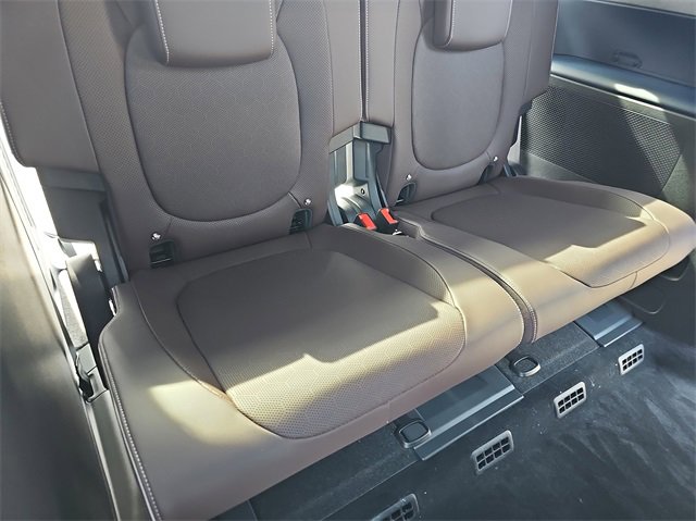 New 2025 Volkswagen ID. Buzz Pro S image 12