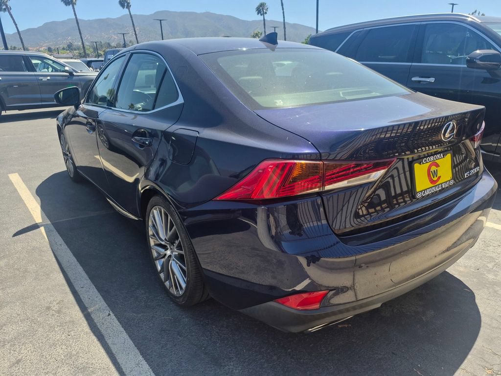 Used 2017 Lexus IS 200t RWD image 4