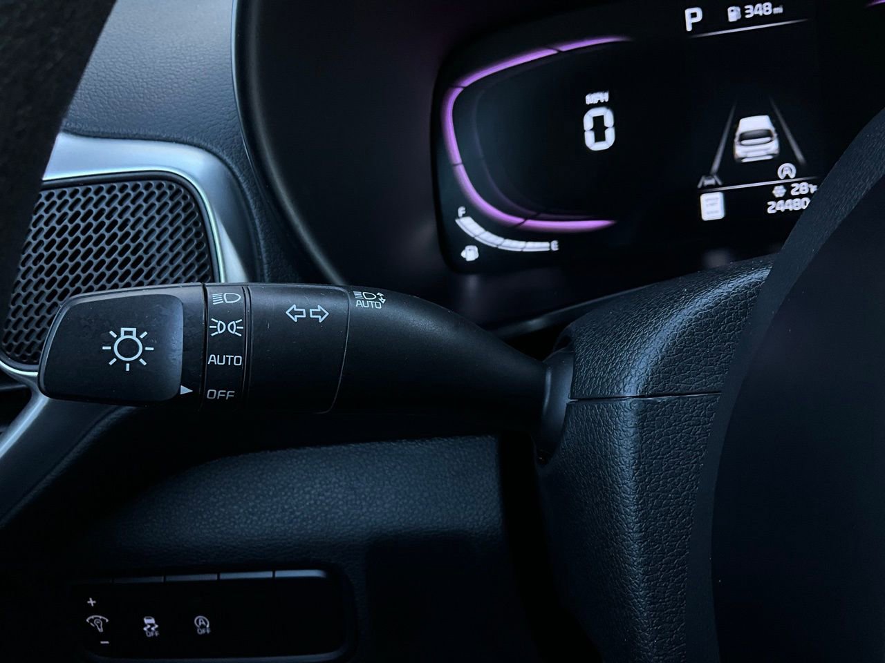 Used 2025 Kia Soul LX image 32