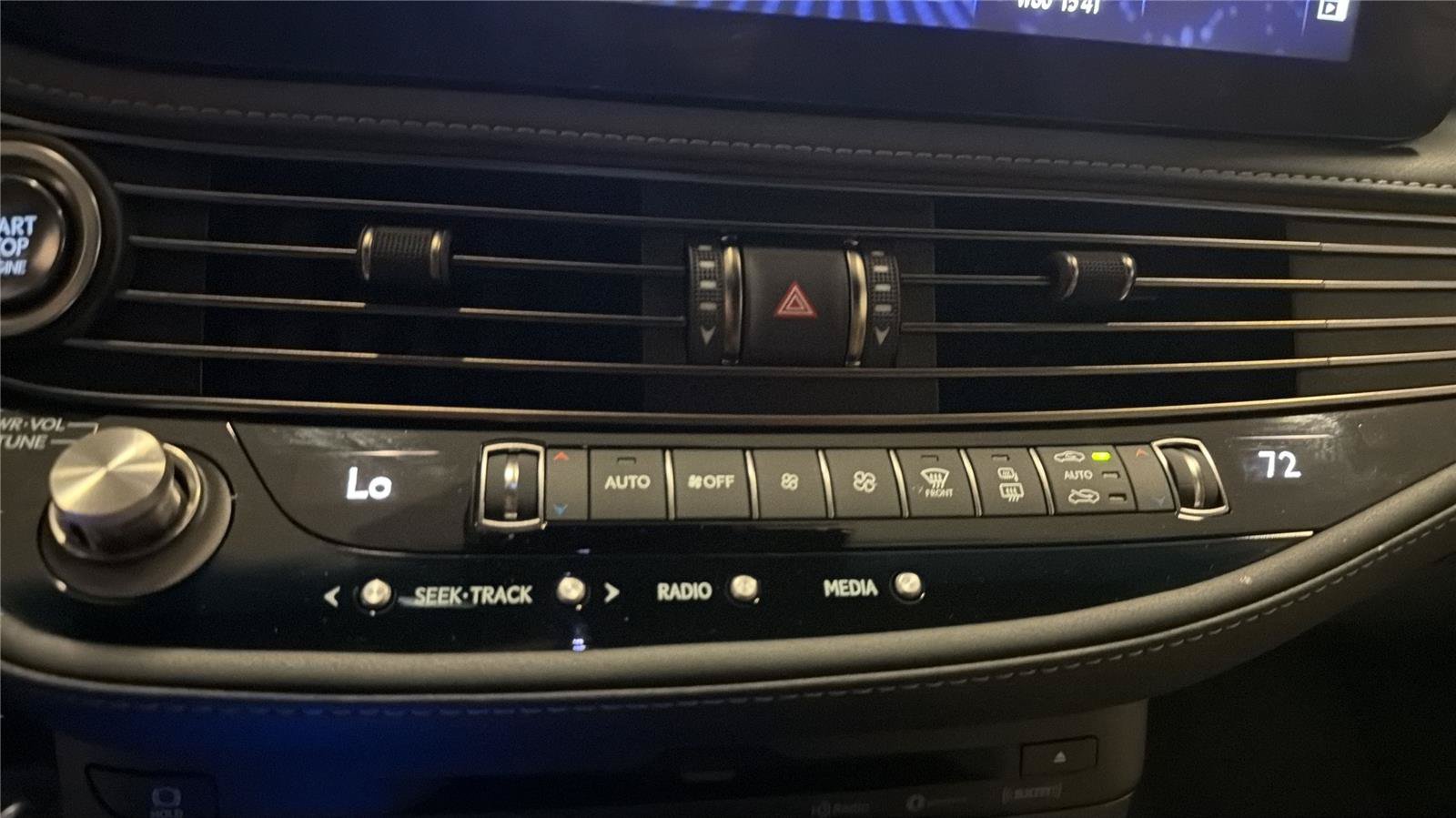 Used 2021 Lexus LS 500 w/ Interior Upgrade Package RWD image 18