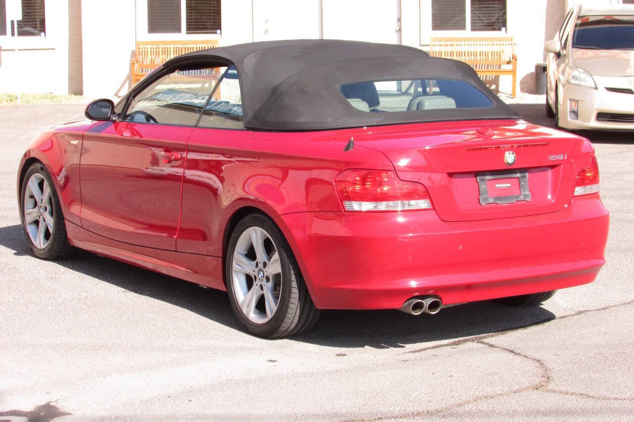Used 2008 BMW 128i Convertible image 13