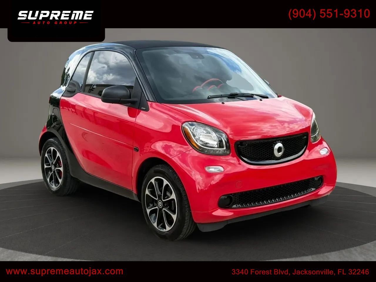 Used 2017 smart fortwo passion RWD image 1