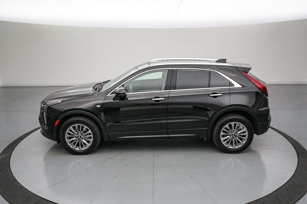 Used 2024 Cadillac XT4 Premium Luxury w/ Active Safety Package AWD/4WD image 7