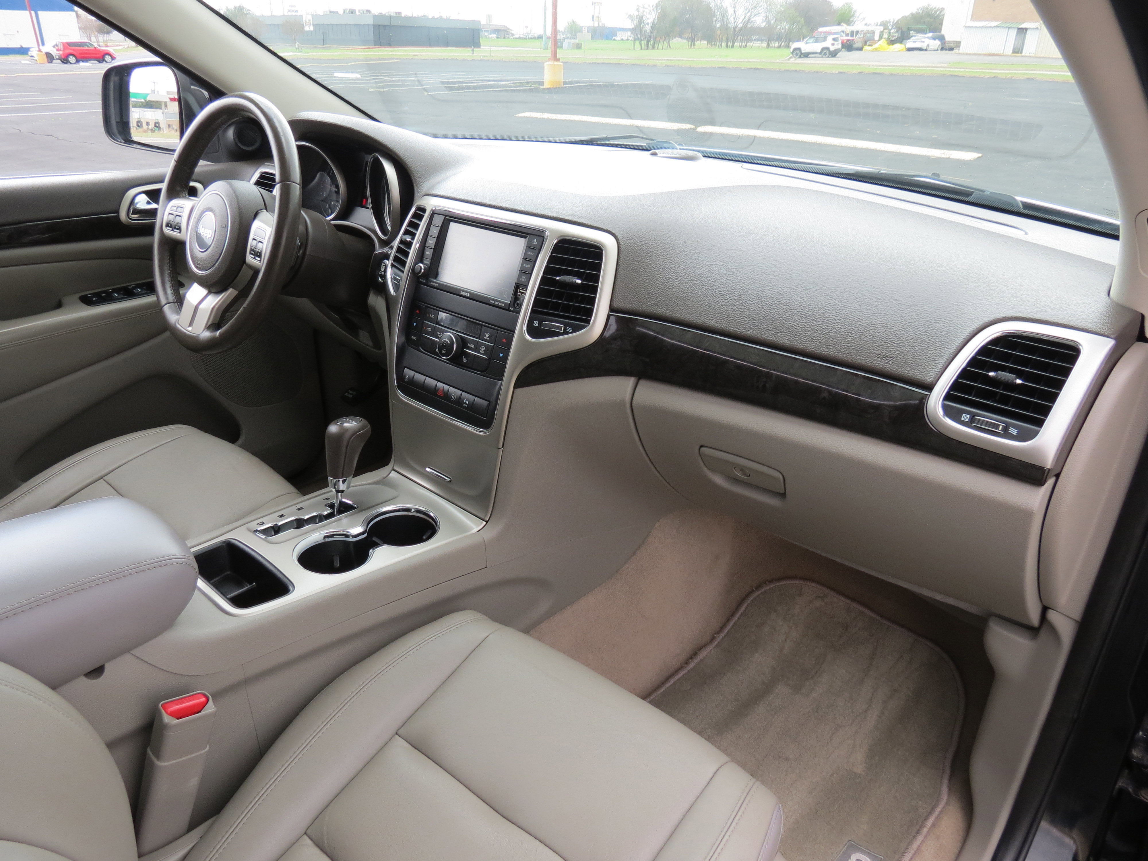 Used 2012 Jeep Grand Cherokee Laredo RWD image 34