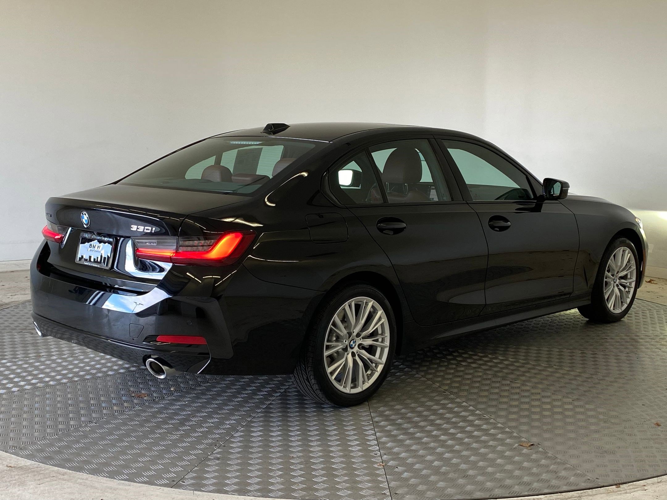 Certified 2023 BMW 330i xDrive Sedan w/ Premium Package image 8