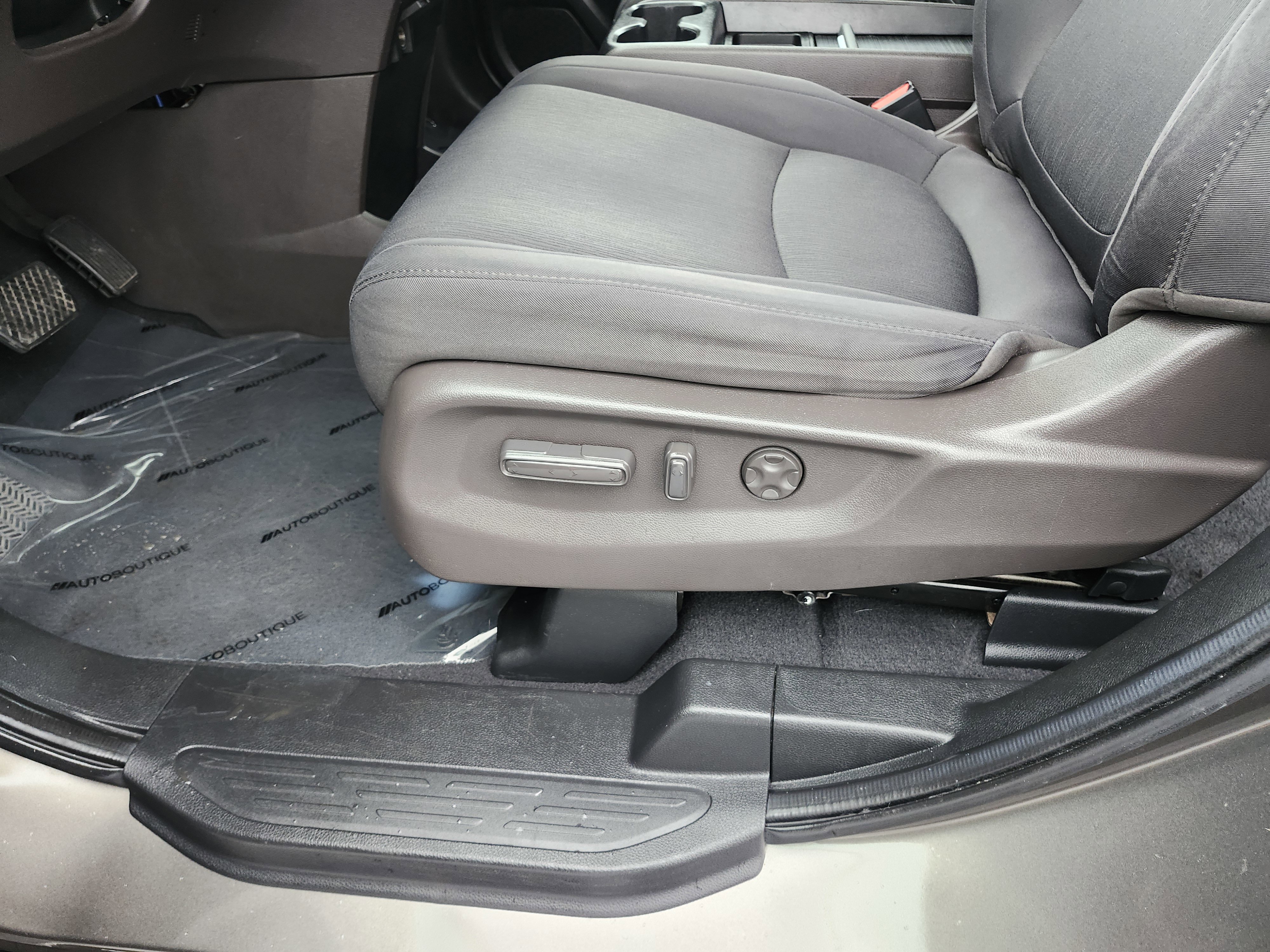 Used 2019 Honda Odyssey EX image 21