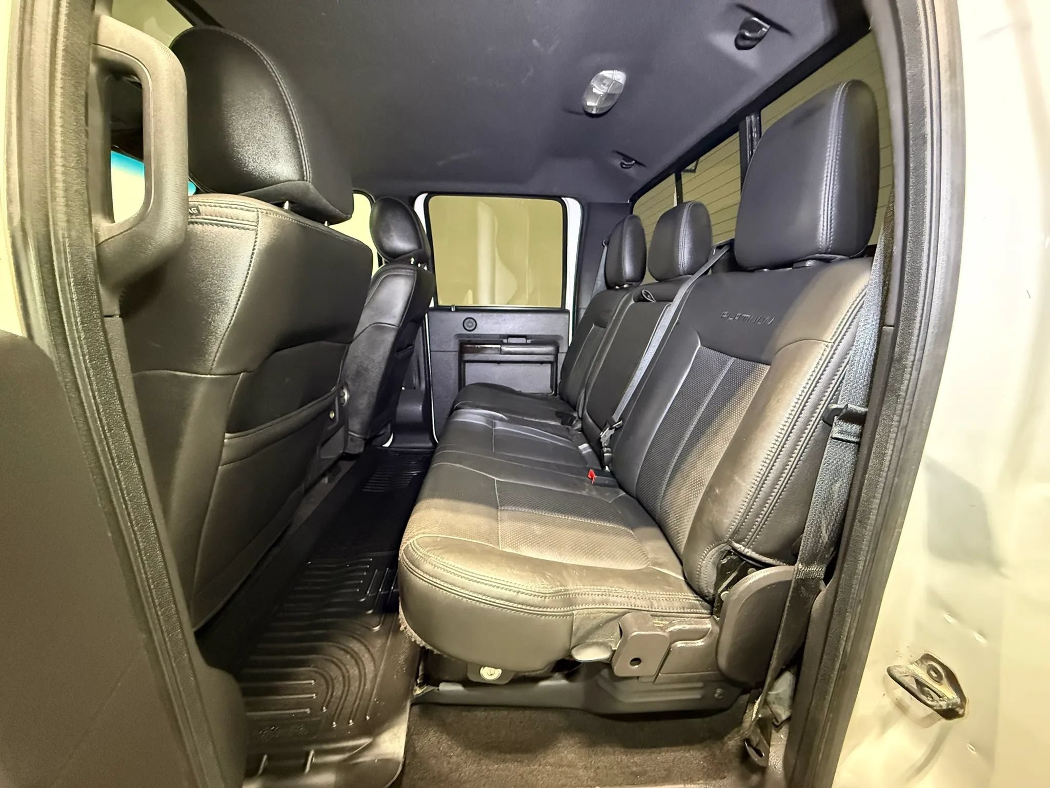 Used 2015 Ford F250 Platinum w/ FX4 Off-Road Package AWD/4WD image 15