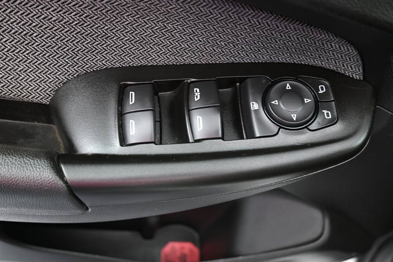 Used 2022 Chevrolet TrailBlazer LT w/ Convenience Package FWD image 14