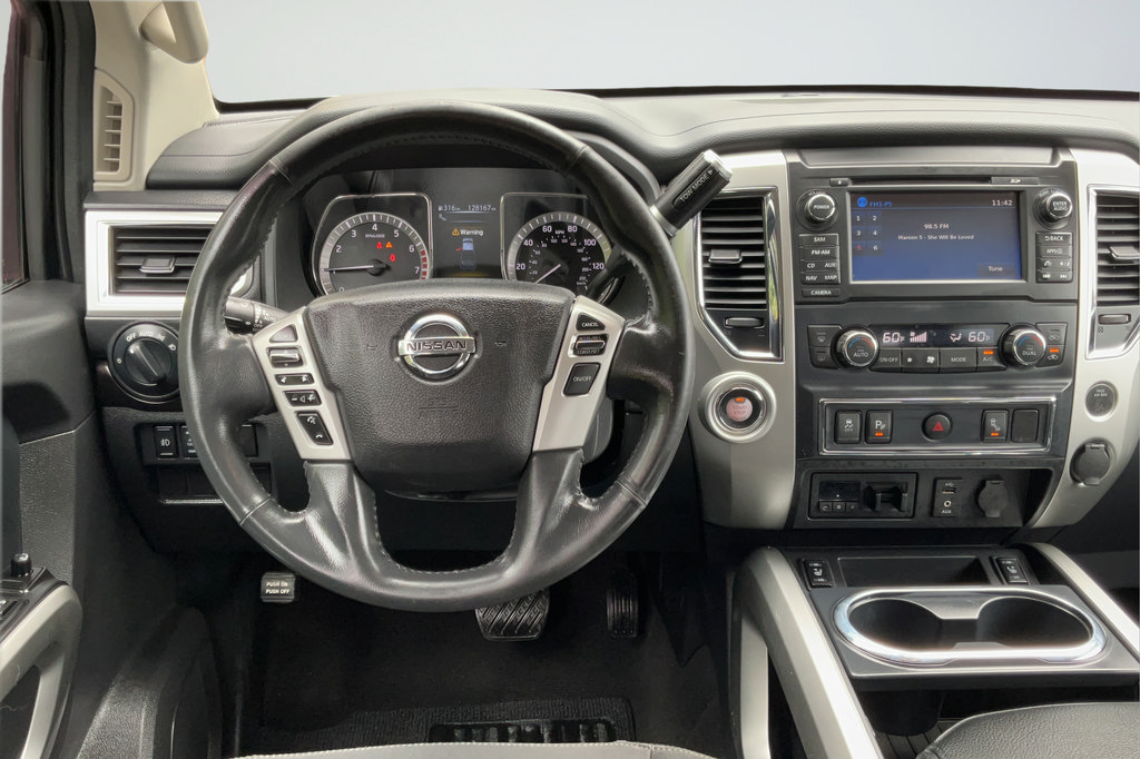 Used 2017 Nissan Titan SV RWD image 13