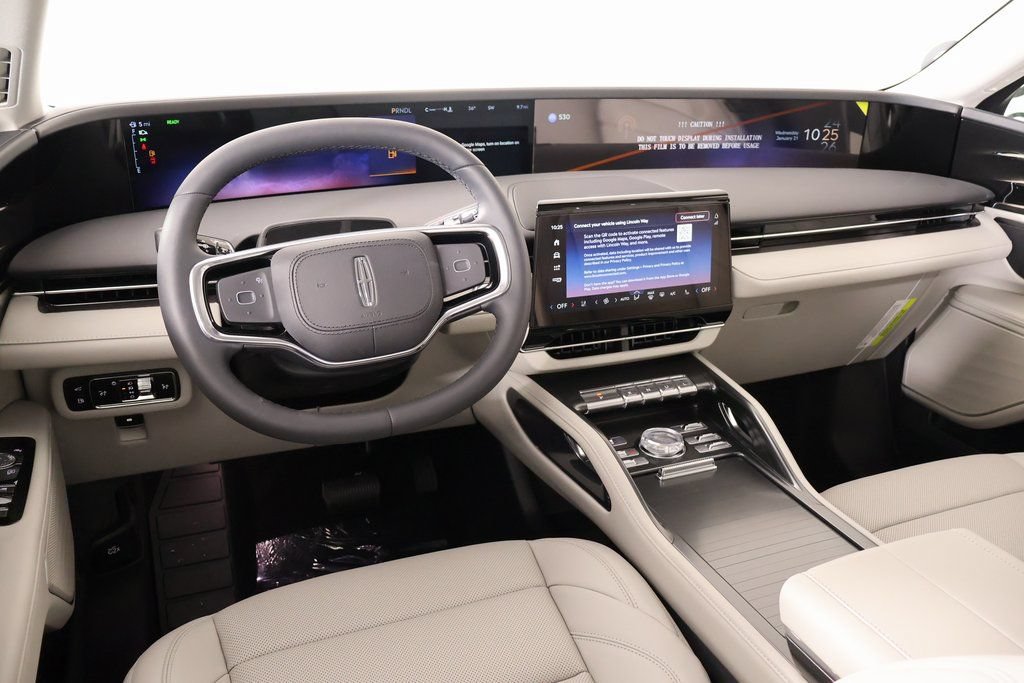 New 2026 Lincoln Nautilus Premier w/ Jet Appearance Package AWD/4WD image 2