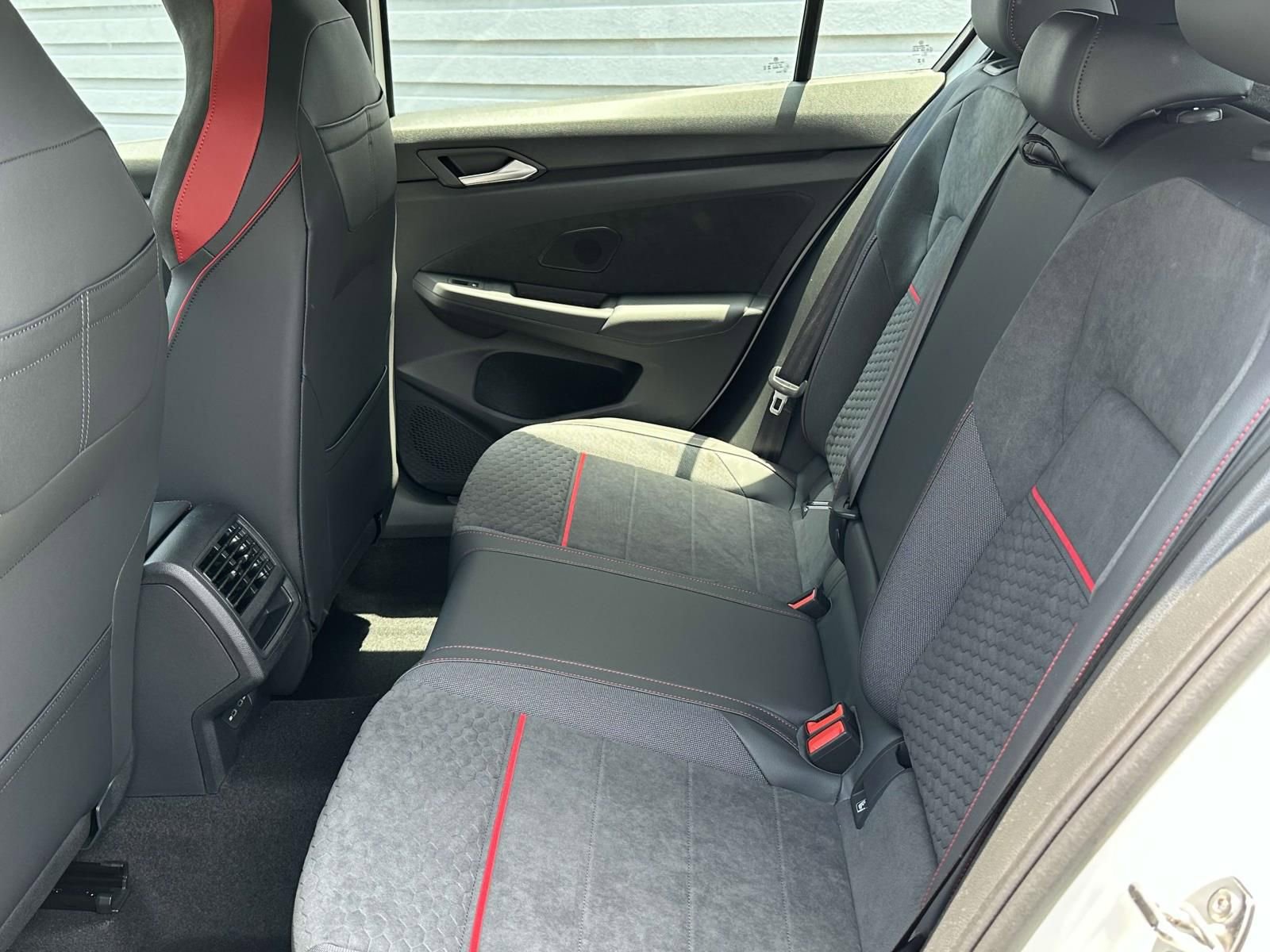 New 2025 Volkswagen GTI SE image 10