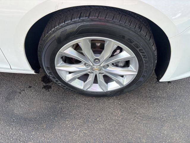 Used 2023 Chevrolet Malibu LT w/ LPO, Floor Liner Package FWD image 42