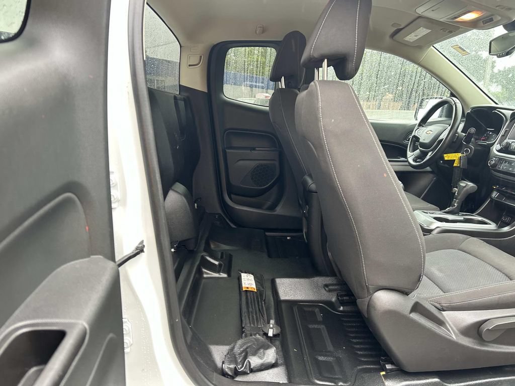 Used 2021 Chevrolet Colorado LT w/ Fleet Safety Package AWD/4WD image 16