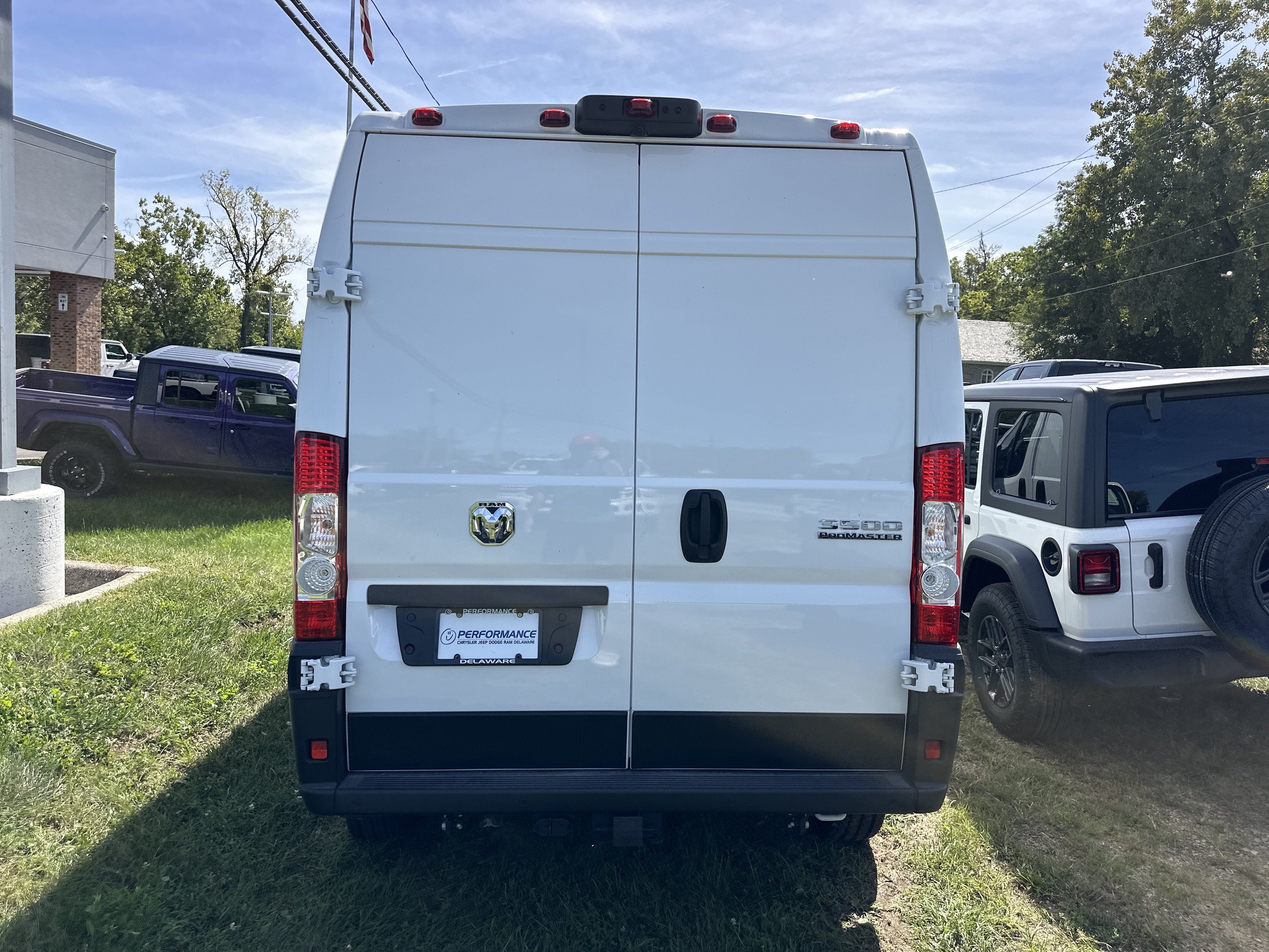 New 2026 RAM ProMaster 3500 w/ Premium Convenience Group FWD image 20