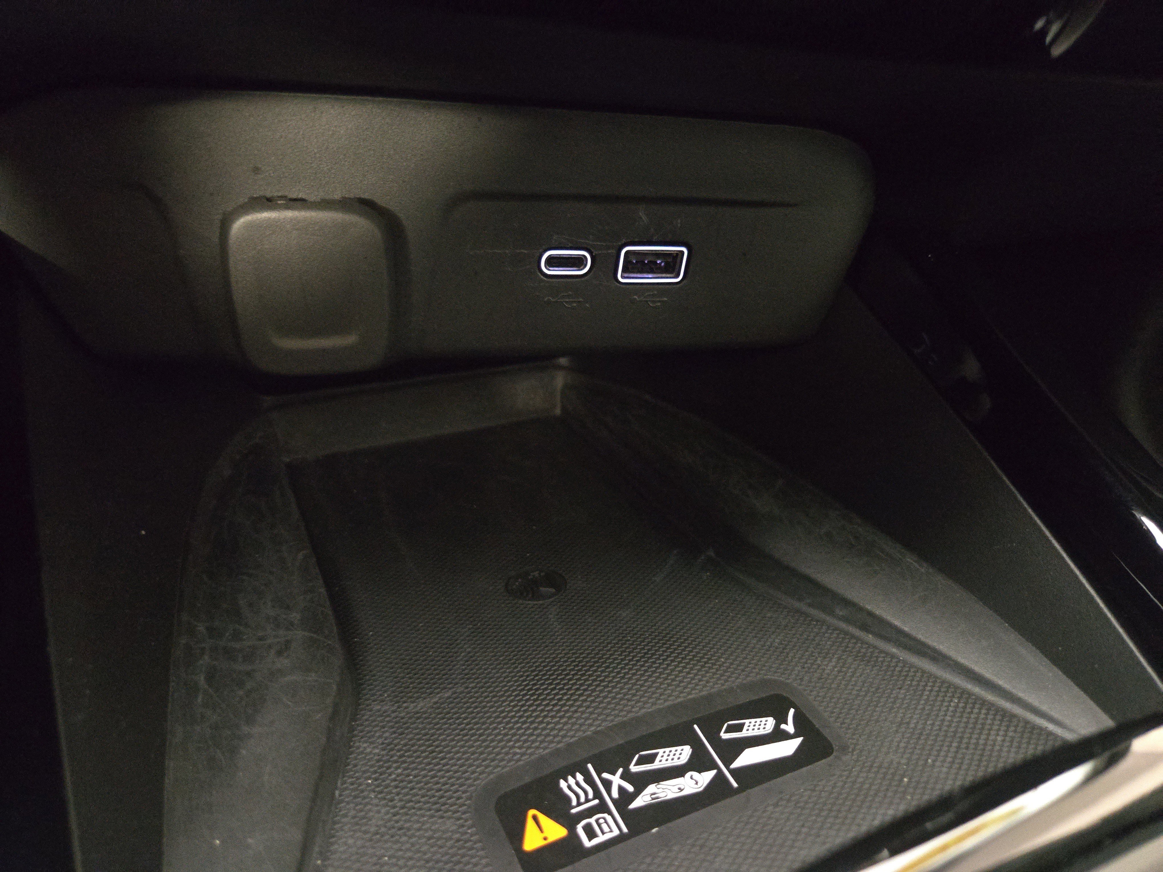 Certified 2024 Chevrolet Trax ACTIV w/ Sunroof Package FWD image 28