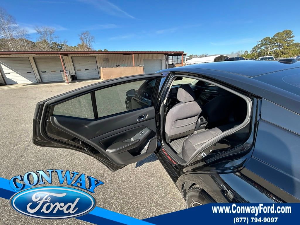 Used 2019 Nissan Altima 2.5 SV image 15