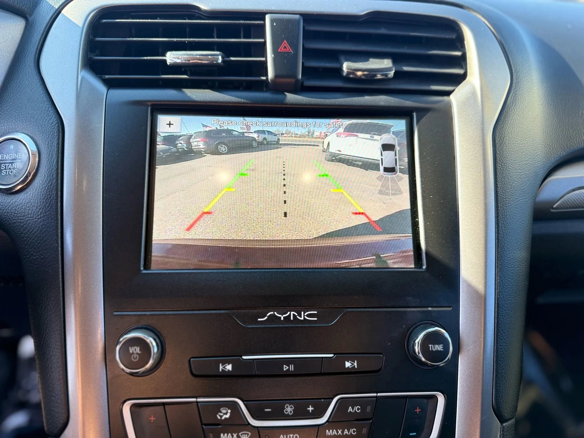 Used 2019 Ford Fusion SE FWD image 36