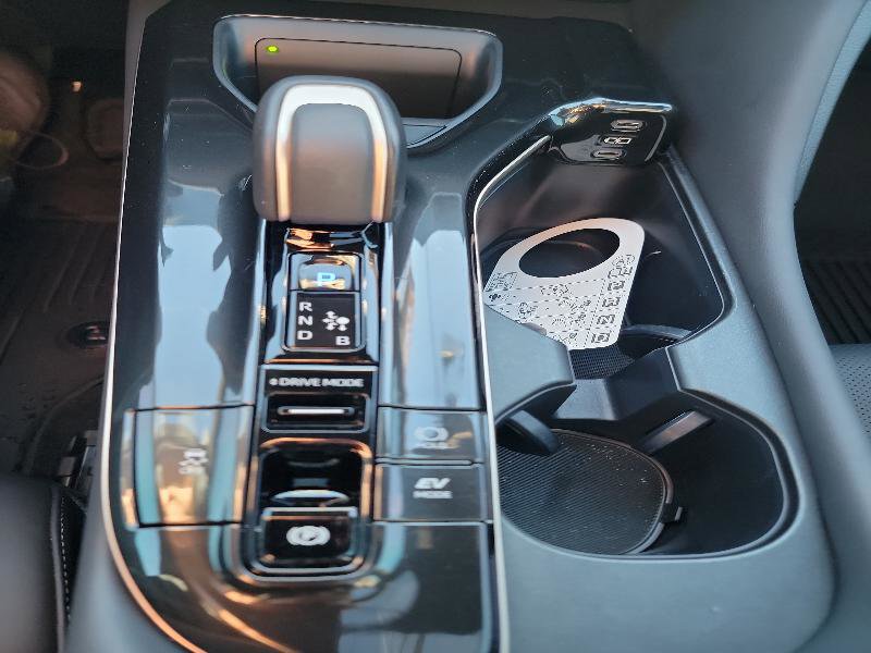 Used 2025 Toyota Crown image 13